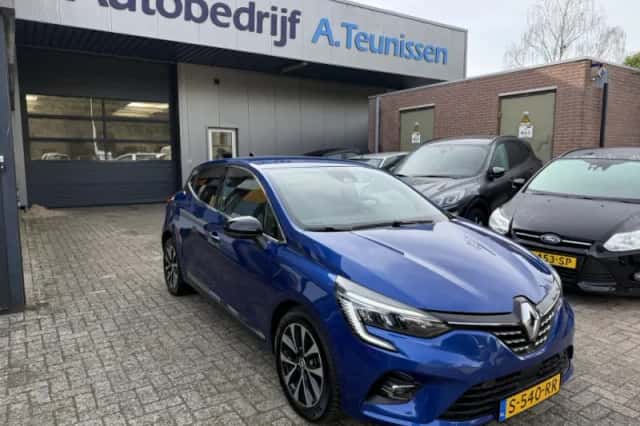 Renault Clio (2023) thumbnail 1