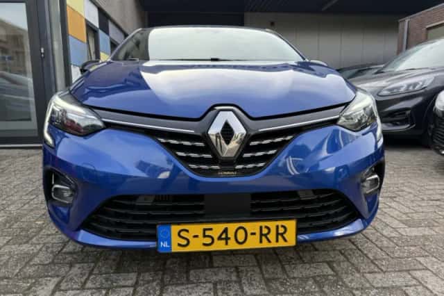 Renault Clio (2023) thumbnail 4