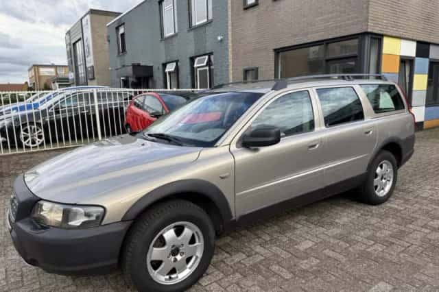 Volvo V70 (2001) thumbnail 4