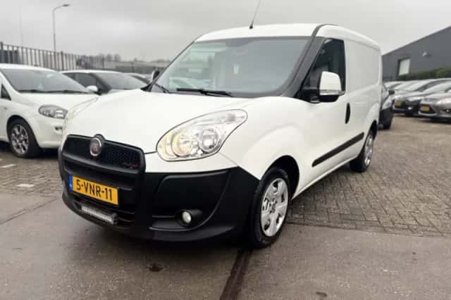 Fiat Doblò Cargo (2011) thumbnail 1
