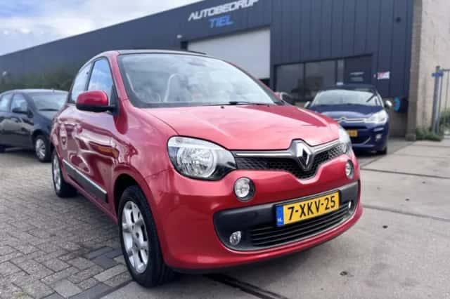 Renault Twingo (2014) thumbnail 2