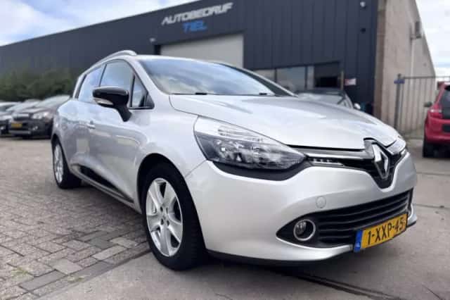 Renault Clio (2014) thumbnail 2
