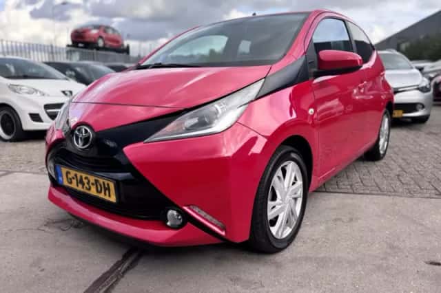 Toyota Aygo (2017) thumbnail 1