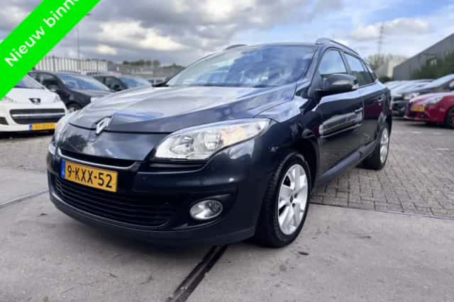 Renault Mégane (2013) thumbnail 1