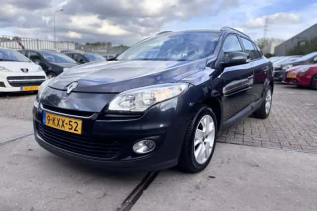 Renault Mégane (2013) thumbnail 1
