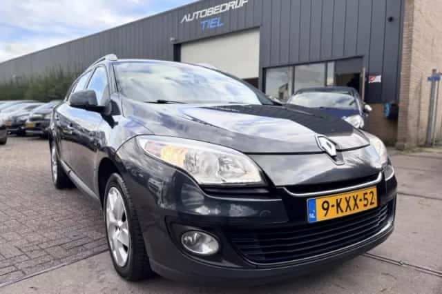 Renault Mégane (2013) thumbnail 2
