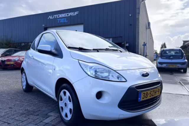 Ford Ka (2011) thumbnail 2