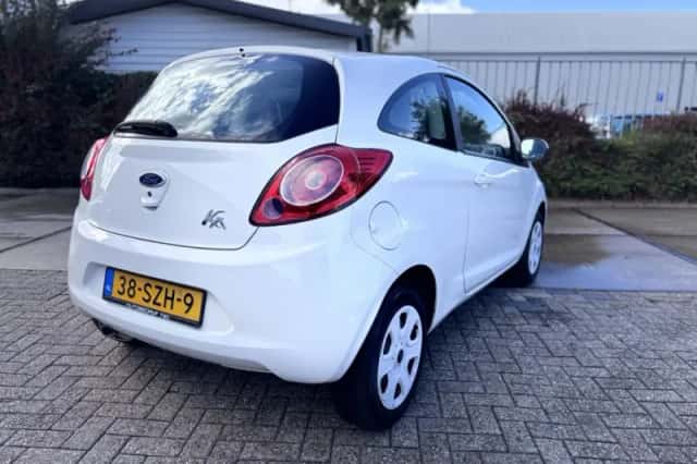 Ford Ka (2011) thumbnail 5