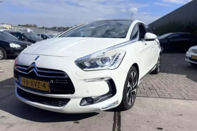 Citroën DS5 (2012) thumbnail 1