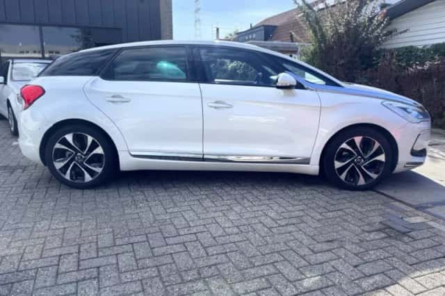 Citroën DS5 (2012) thumbnail 3