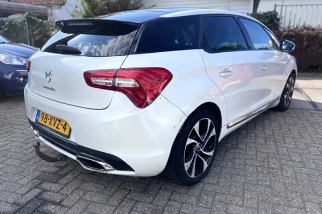 Citroën DS5 (2012) thumbnail 5