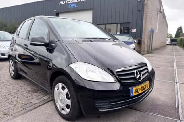 Mercedes-Benz A-Klasse (2012) thumbnail 2