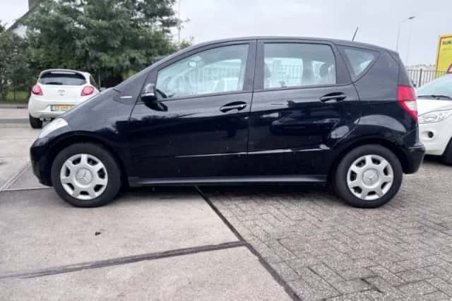 Mercedes-Benz A-Klasse (2012) thumbnail 3