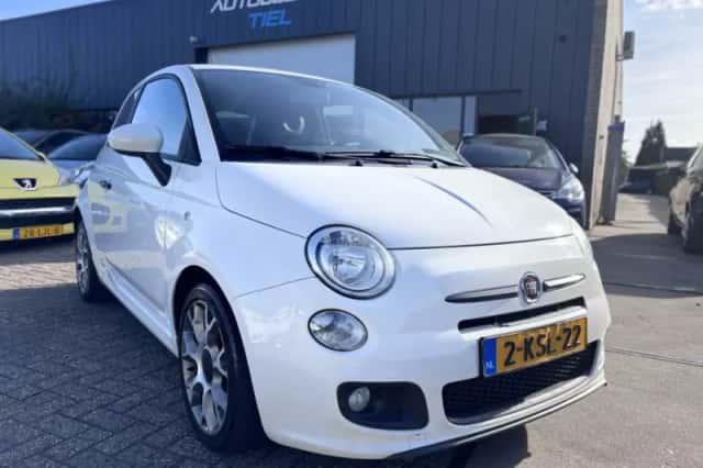 Fiat 500 (2013) thumbnail 2