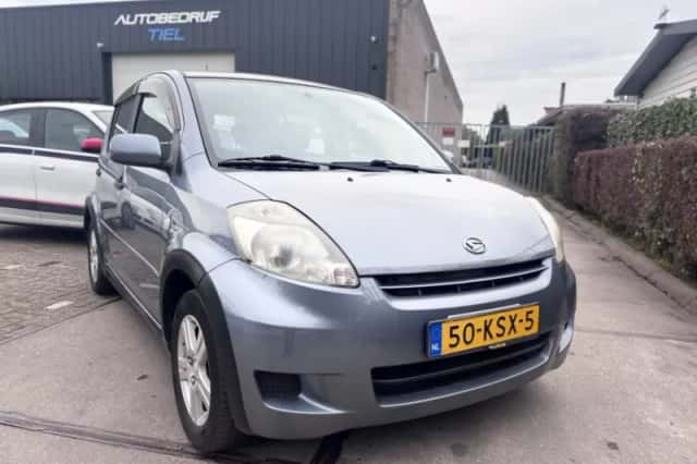 Daihatsu Sirion (2010) thumbnail 2