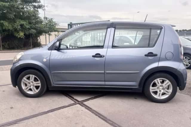 Daihatsu Sirion (2010) thumbnail 4