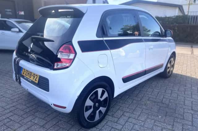 Renault Twingo (2015) thumbnail 5