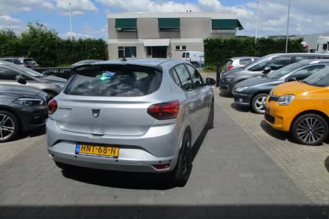Dacia Sandero (2022) thumbnail 2