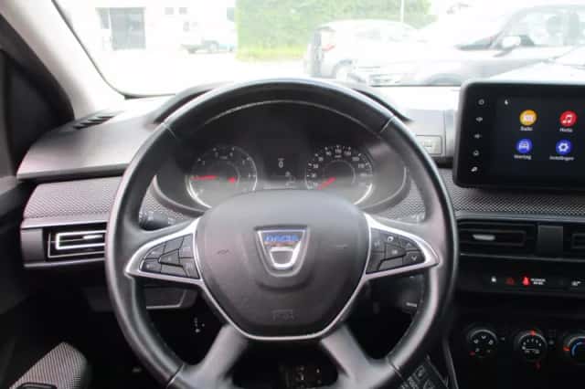 Dacia Sandero (2022) thumbnail 3