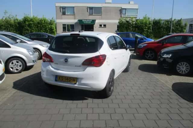Opel Corsa (2016) thumbnail 2