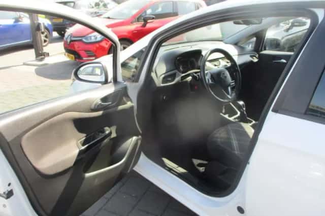 Opel Corsa (2016) thumbnail 5