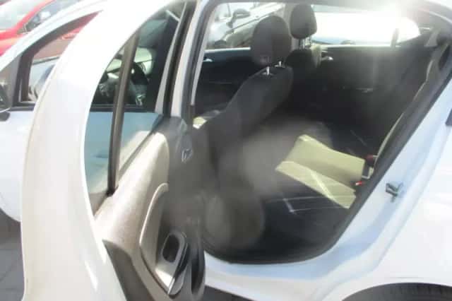 Opel Corsa (2016) thumbnail 6