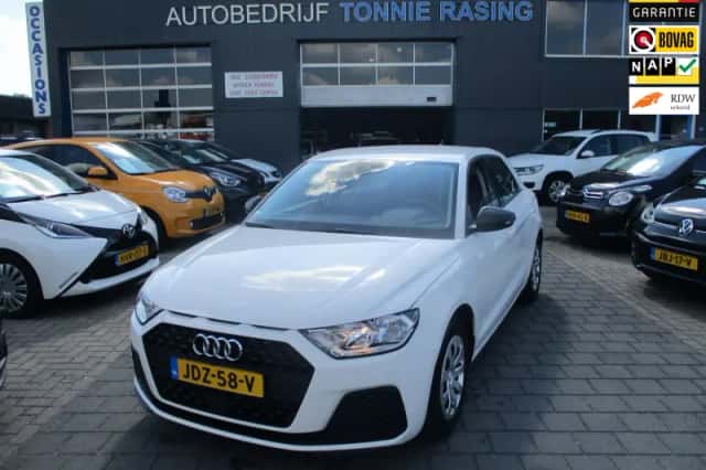 Audi A1 (2023) thumbnail 1