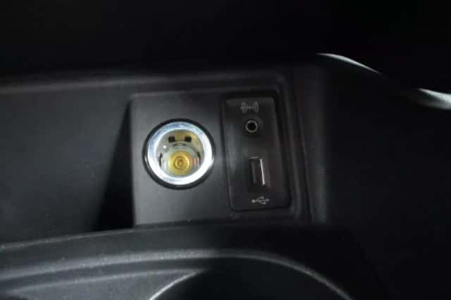 SEAT Ibiza (2016) thumbnail 6