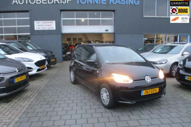 Volkswagen Up! (2015) thumbnail 1