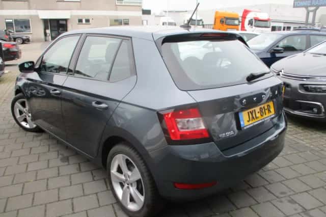 Škoda Fabia (2021) thumbnail 2