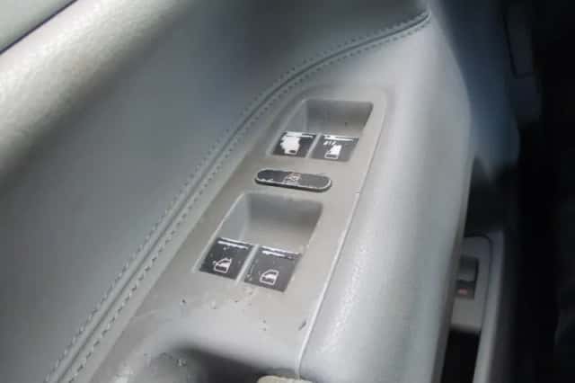 Volkswagen Touareg (2003) thumbnail 6
