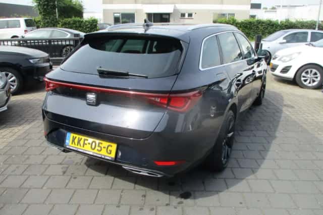 SEAT Leon Sportstourer (2022) thumbnail 2