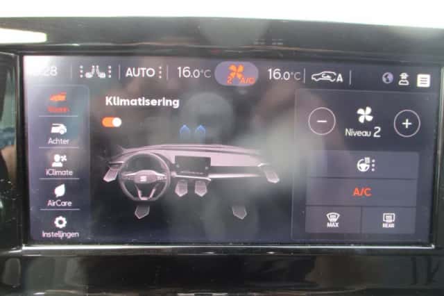 SEAT Leon Sportstourer (2022) thumbnail 5