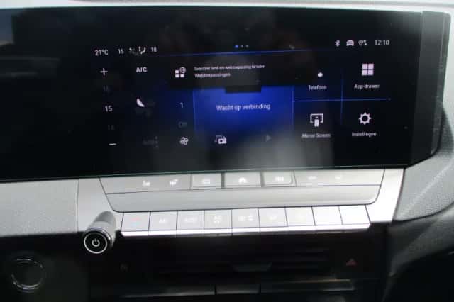 Opel Astra (2025) thumbnail 5