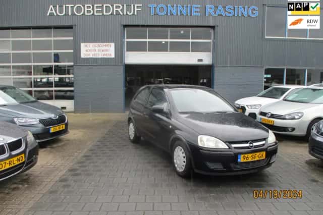 Opel Corsa (2005) thumbnail 1