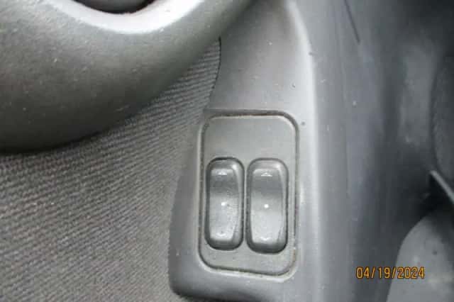 Opel Corsa (2005) thumbnail 5