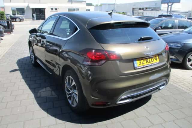 Citroën DS4 (2011) thumbnail 2