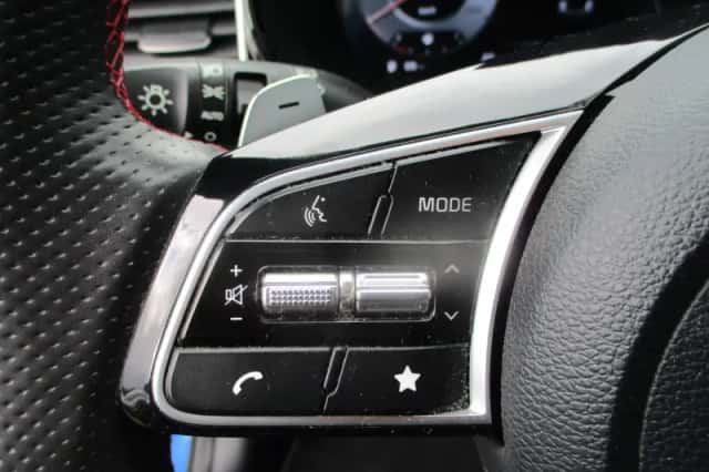 Kia ProCeed (2023) thumbnail 6