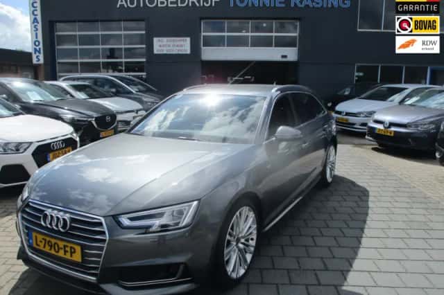 Audi A4 (2018) thumbnail 1