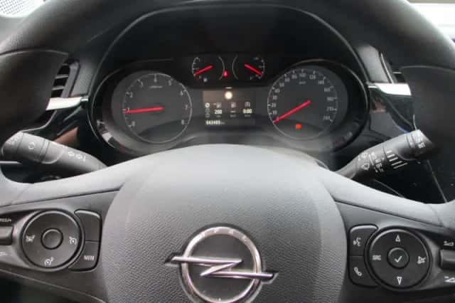 Opel Corsa (2020) thumbnail 3