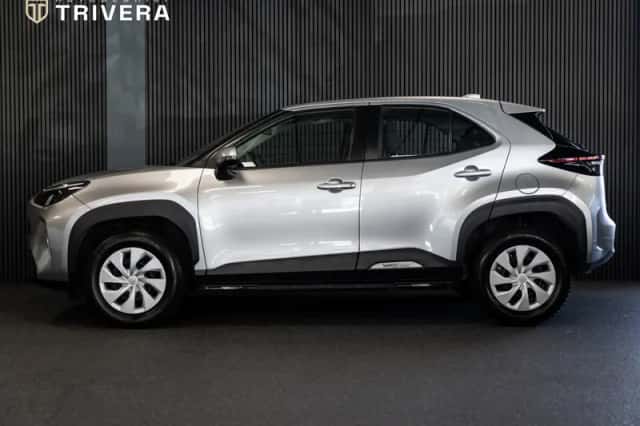 Toyota Yaris Cross (2023) thumbnail 2