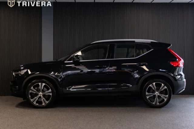 Volvo XC40 (2021) thumbnail 4