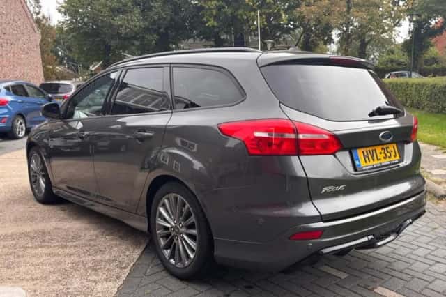 Ford Focus (2018) thumbnail 5
