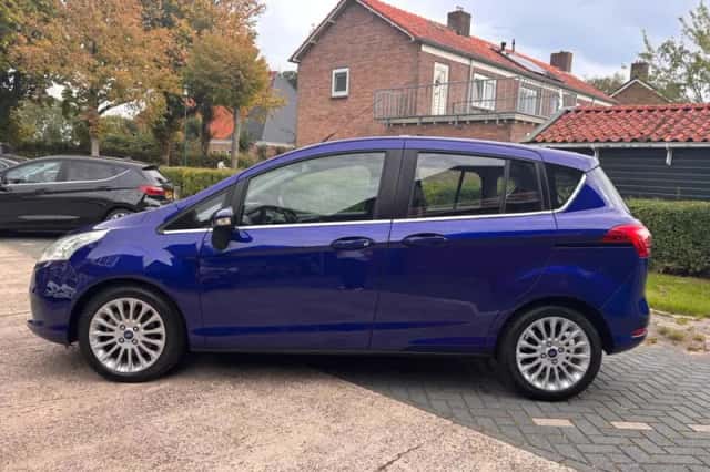 Ford B-Max (2014) thumbnail 6