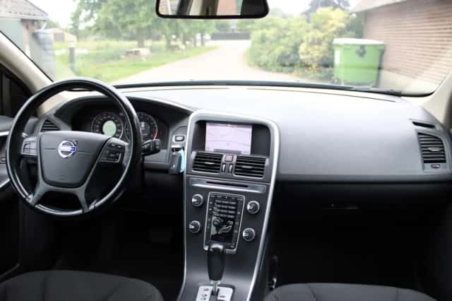 Volvo XC60 (2012) thumbnail 6
