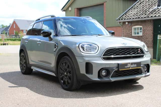 MINI Countryman (2022) thumbnail 2