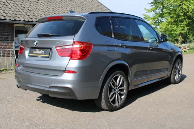 BMW X3 (2016) thumbnail 5