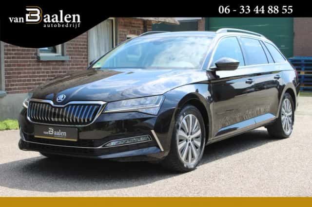 Škoda Superb (2022) thumbnail 1