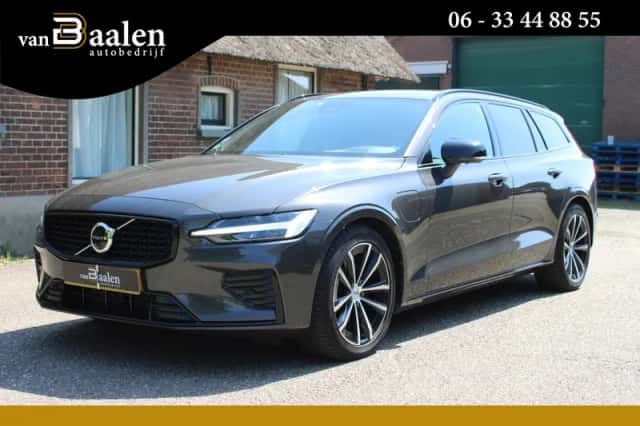 Volvo V60 (2024) thumbnail 1