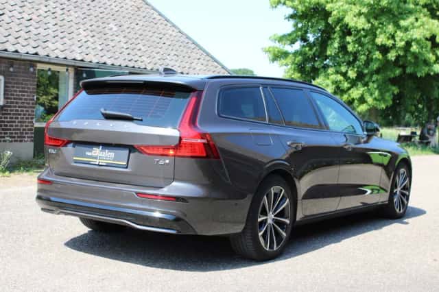 Volvo V60 (2024) thumbnail 4